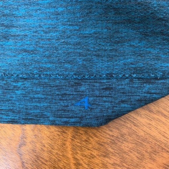 Lululemon Swiftly Tech Short Sleeves Size 4 Teal Blue Crewneck Active Workout - Picture 7 of 8